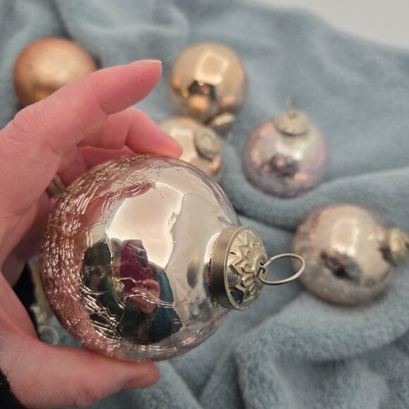 Rare! Set of 10 Rose Gold Kugel Style Crackle Mercury Glass Ornaments - Heirloom - Picture 3 of 10